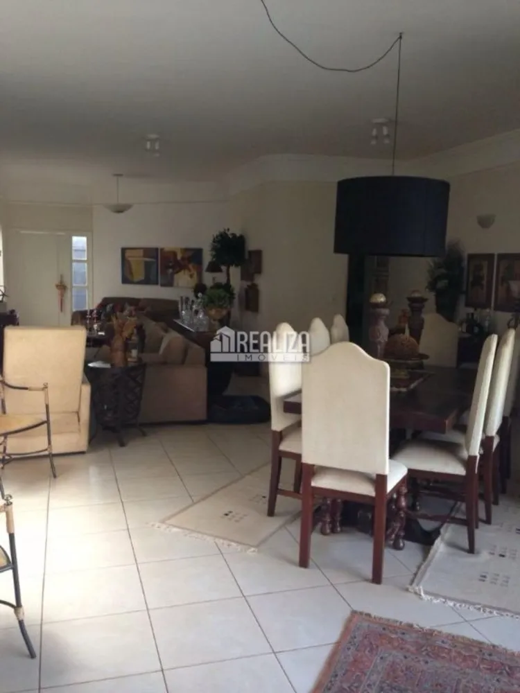 Casa, 3 quartos, 230 m² - Foto 2