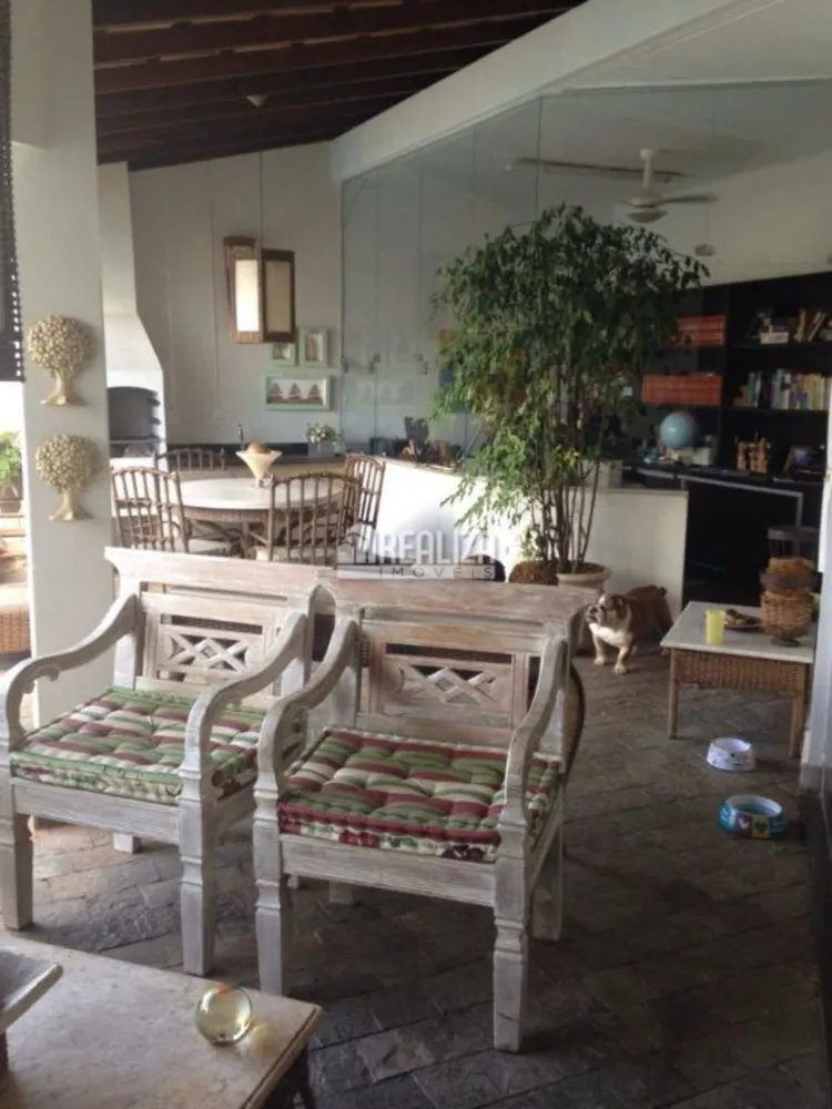 Casa, 3 quartos, 230 m² - Foto 7
