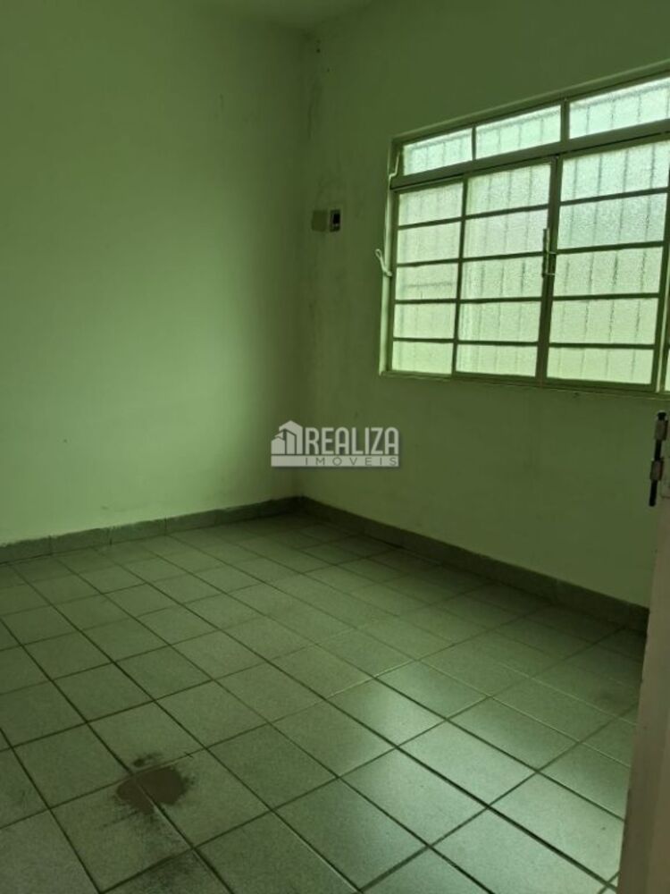 Casa à venda com 2 quartos, 112m² - Foto 7