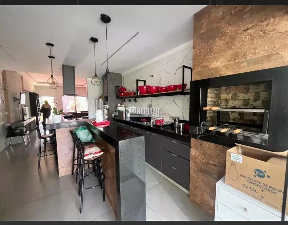 Casa, 3 quartos, 105 m² - Foto 2