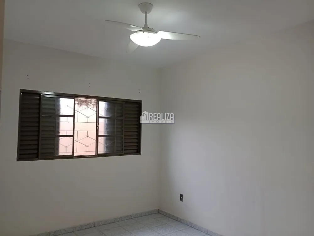 Casa, 3 quartos, 159 m² - Foto 2