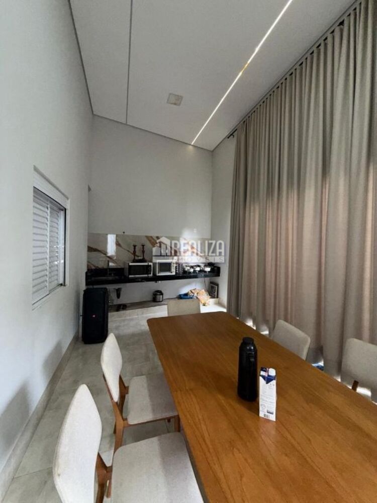 Casa, 3 quartos, 92 m² - Foto 3