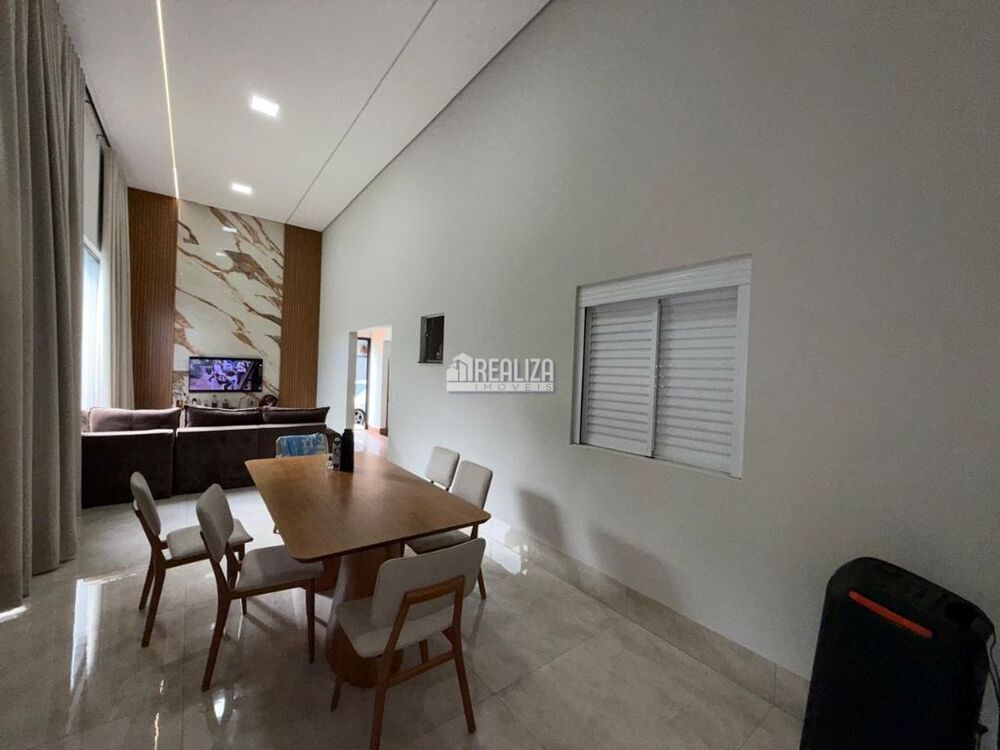Casa, 3 quartos, 92 m² - Foto 4