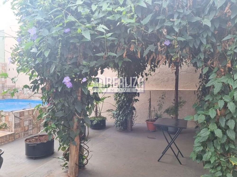 Casa, 2 quartos, 139 m² - Foto 2