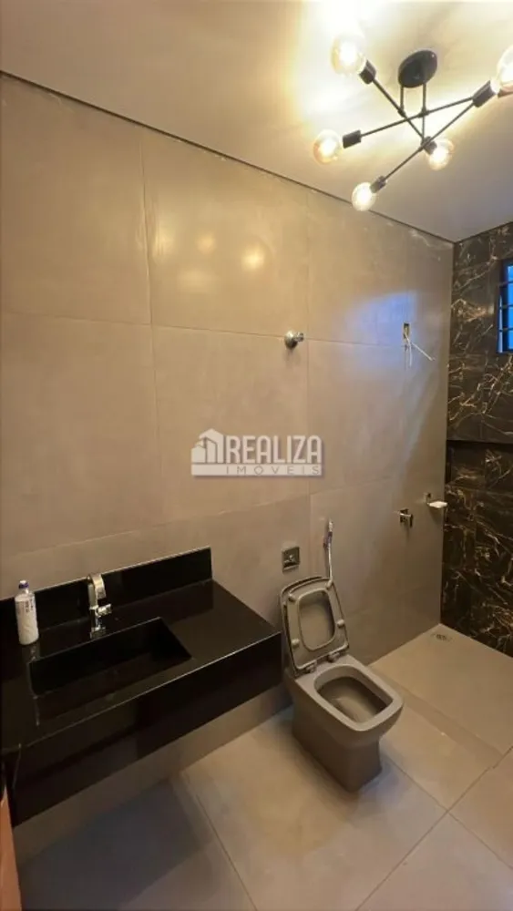Casa, 4 quartos, 245 m² - Foto 3
