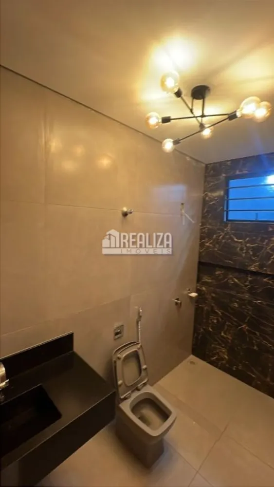 Casa, 4 quartos, 245 m² - Foto 2