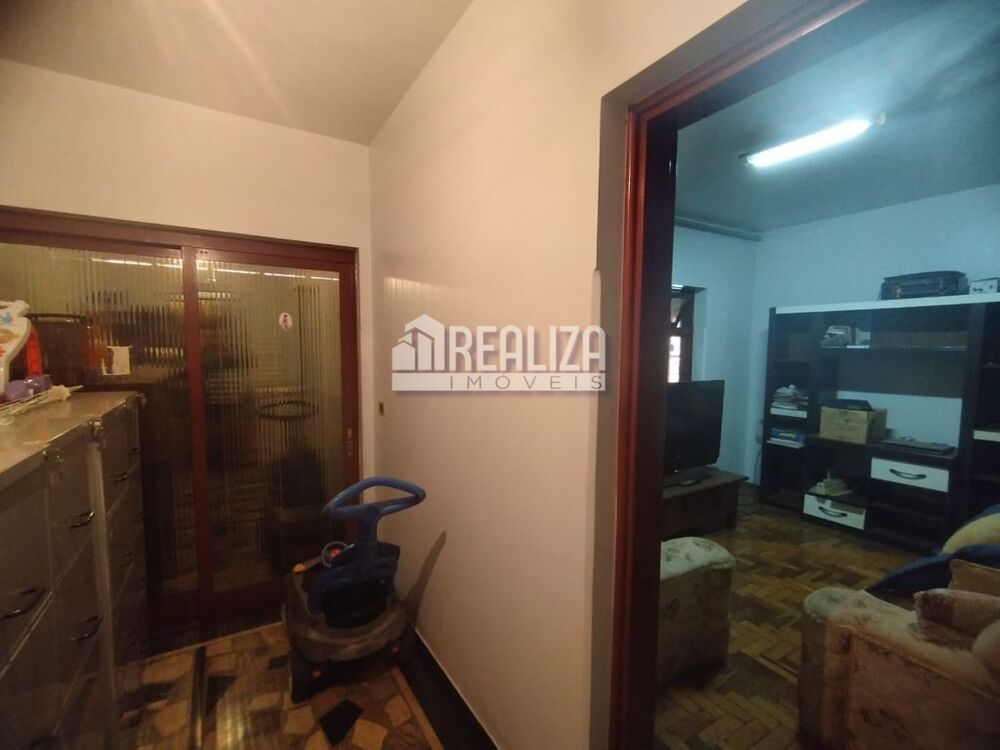 Casa para alugar com 5 quartos, 150m² - Foto 5