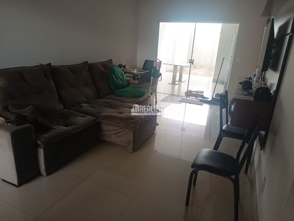 Casa, 2 quartos, 136 m² - Foto 1