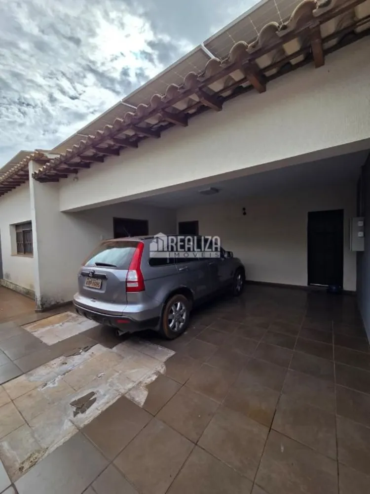 Casa, 3 quartos, 246 m² - Foto 3