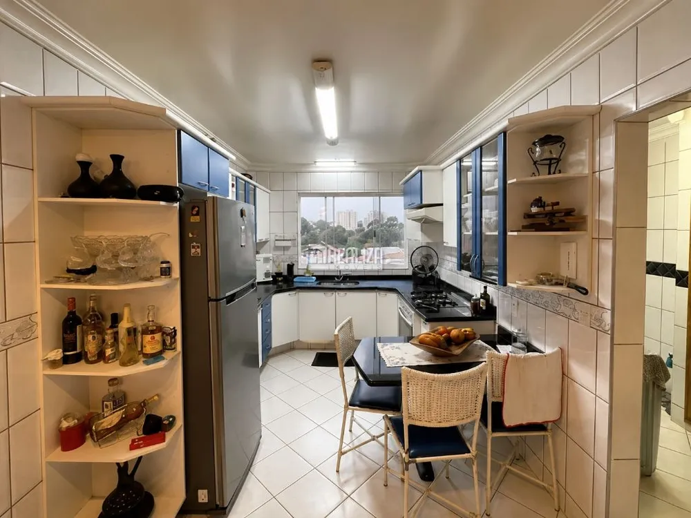 Casa, 3 quartos, 207 m² - Foto 8