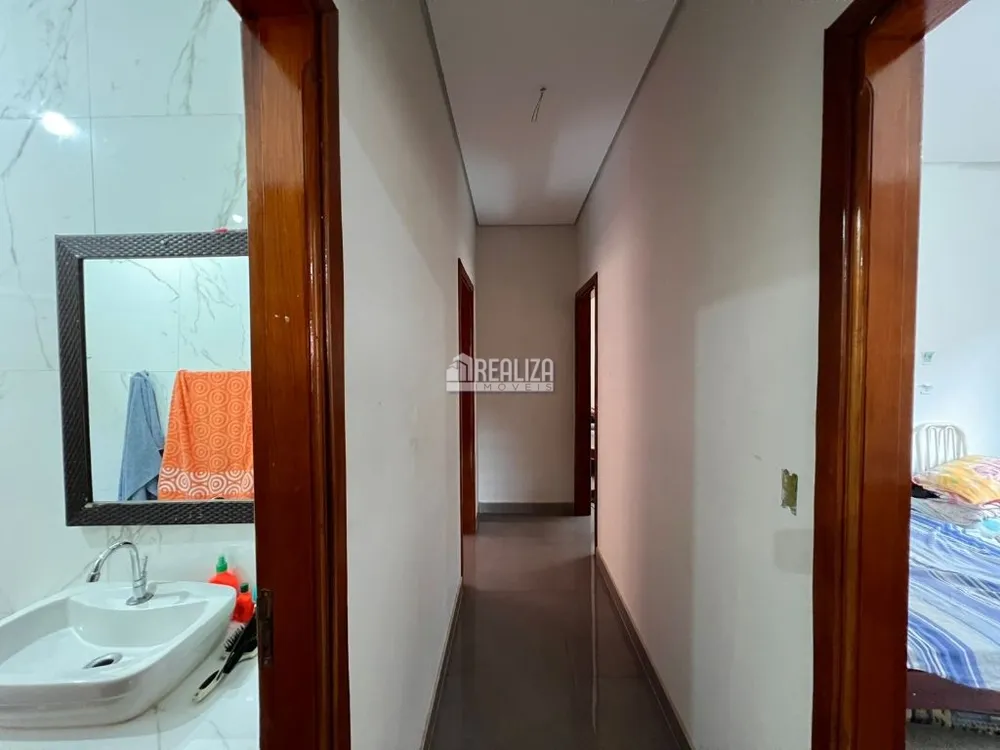 Casa, 3 quartos, 215 m² - Foto 4