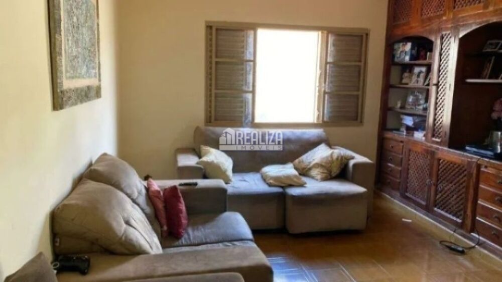 Casa, 3 quartos, 241 m² - Foto 3