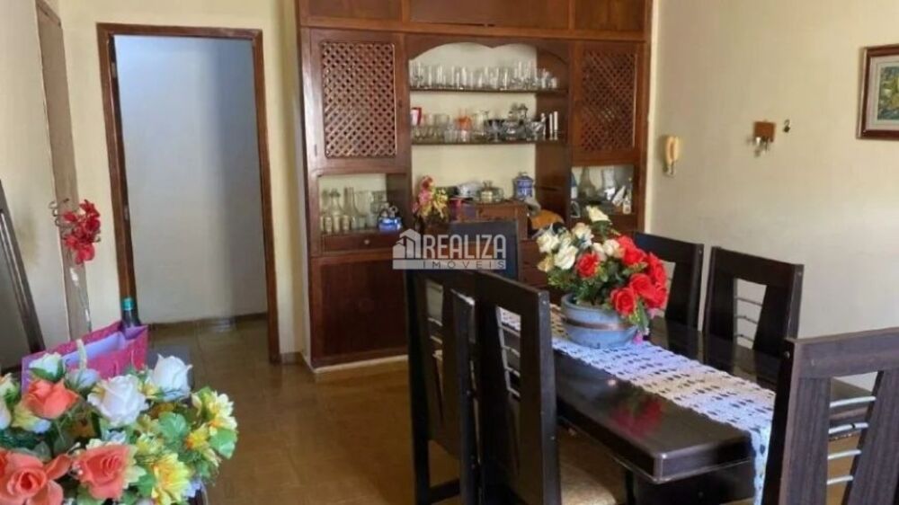 Casa, 3 quartos, 241 m² - Foto 4