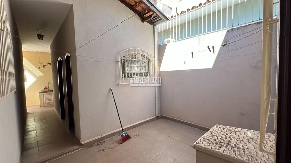 Casa, 3 quartos, 220 m² - Foto 4