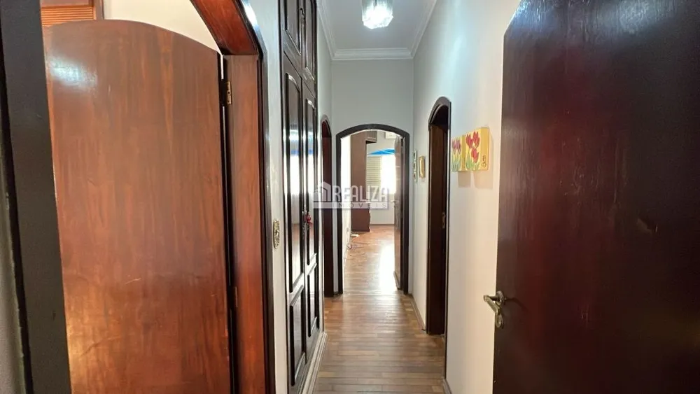 Casa, 3 quartos, 220 m² - Foto 3