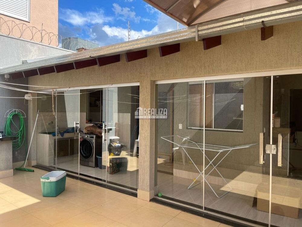 Casa, 3 quartos, 210 m² - Foto 8