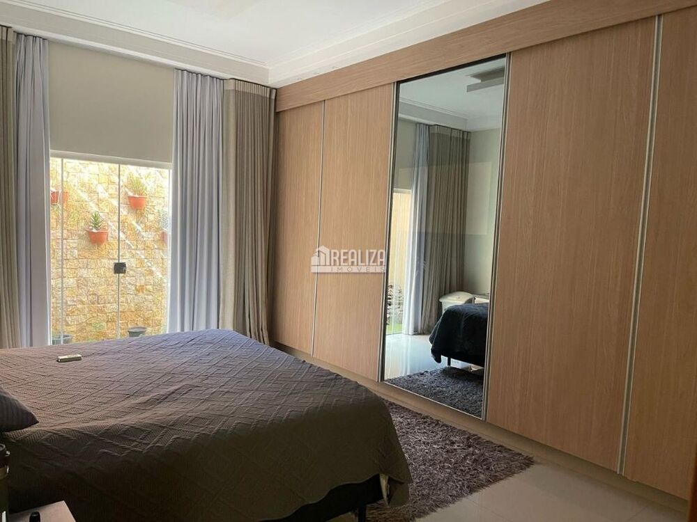 Casa, 3 quartos, 210 m² - Foto 2