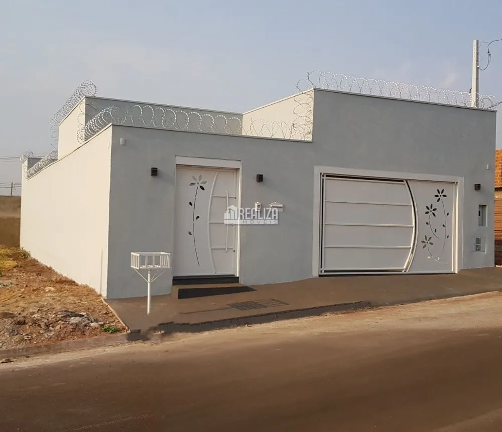 Casa, 3 quartos, 180 m² - Foto 1