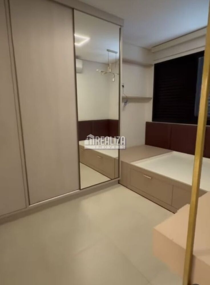 Apartamento, 3 quartos, 228 m² - Foto 2