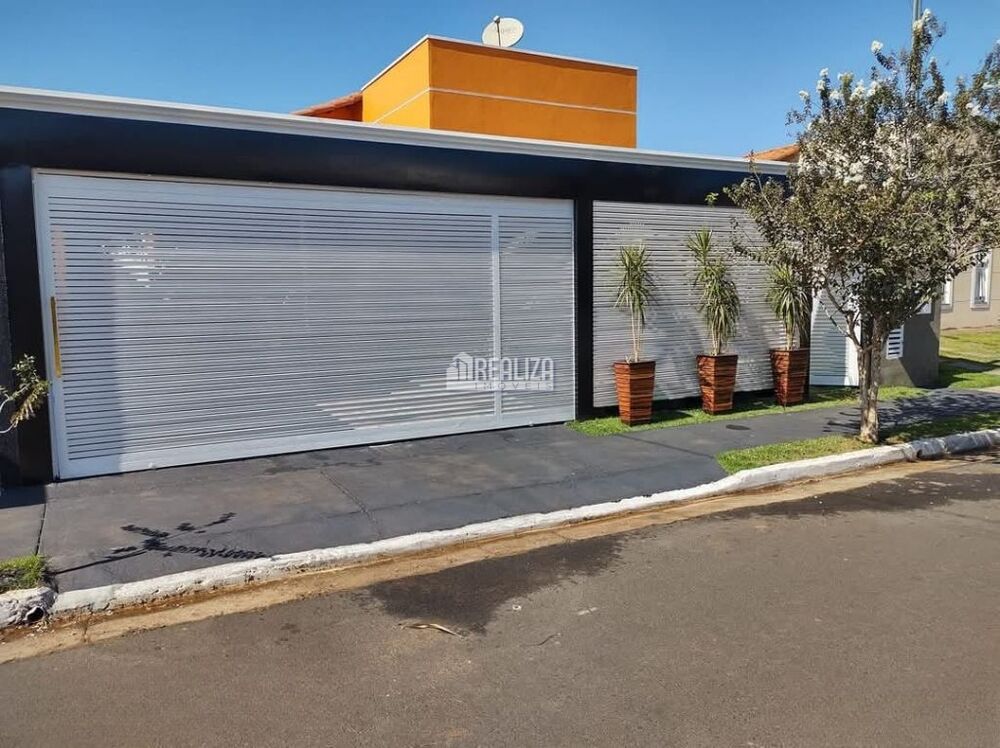 Casa de Condomínio à venda com 3 quartos, 109m² - Foto 1