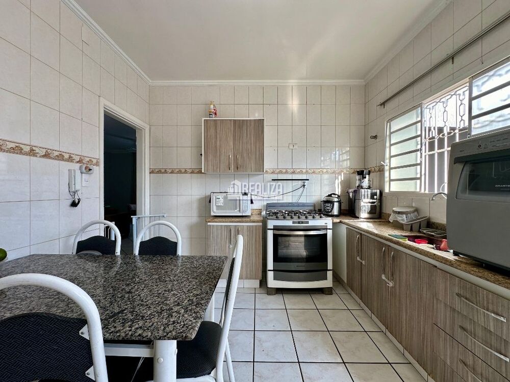 Casa, 3 quartos, 192 m² - Foto 5