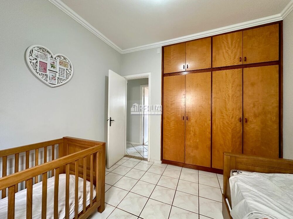 Casa, 3 quartos, 192 m² - Foto 3