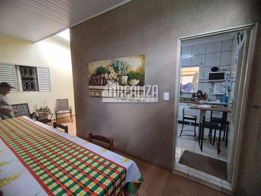 Sobrado, 4 quartos, 210 m² - Foto 1