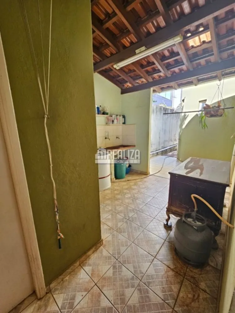 Casa, 4 quartos, 240 m² - Foto 22
