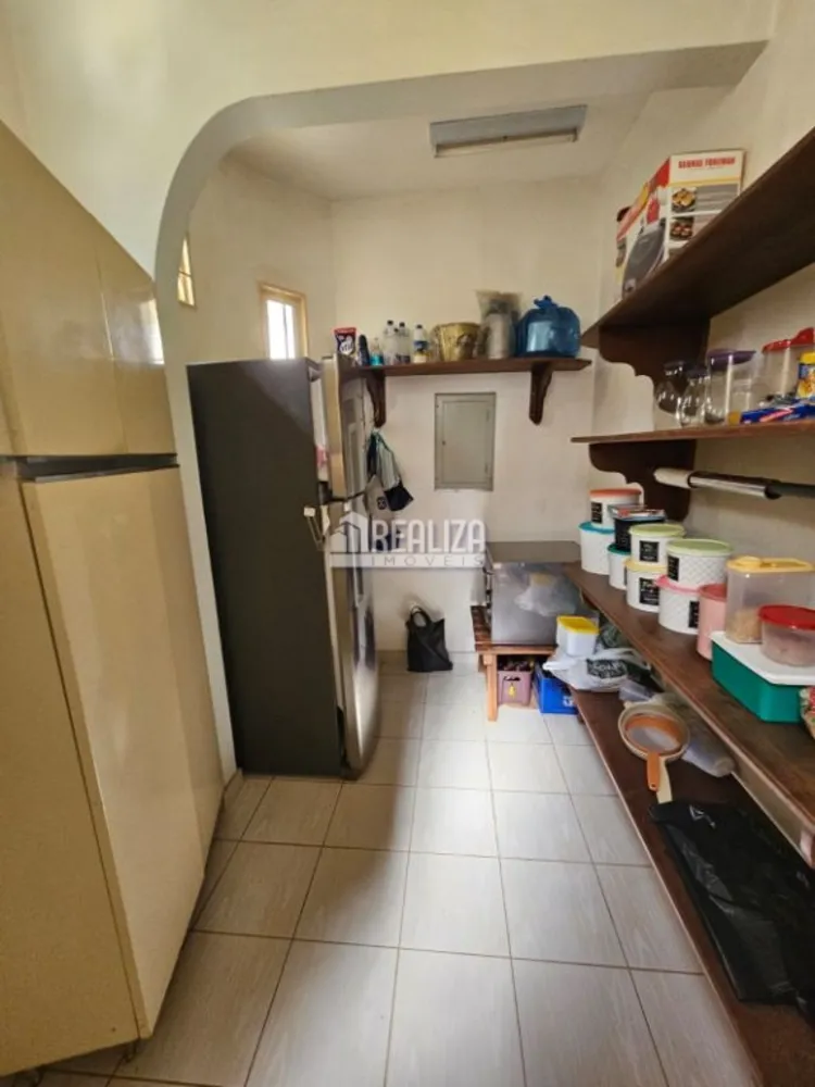 Casa, 4 quartos, 240 m² - Foto 14