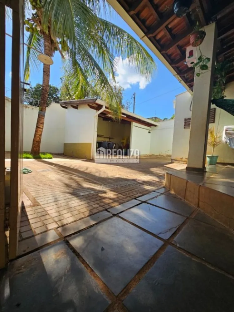 Casa, 4 quartos, 240 m² - Foto 24