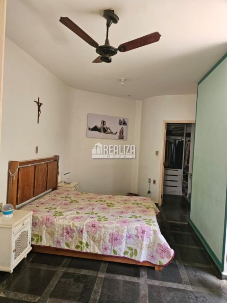 Casa, 4 quartos, 240 m² - Foto 6