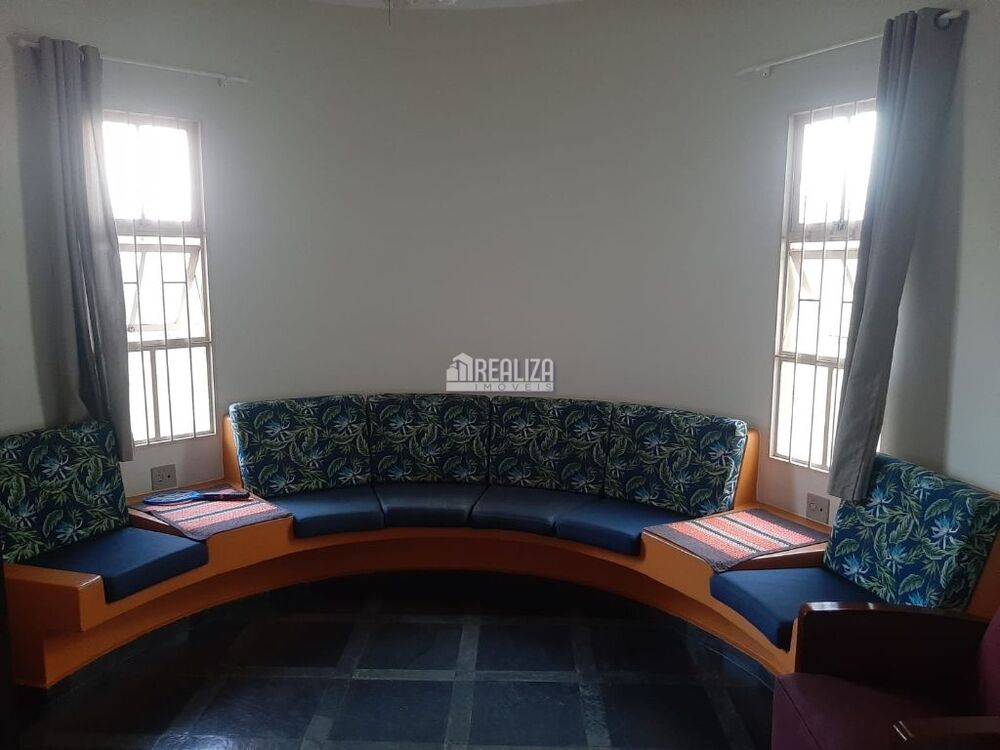 Casa, 4 quartos, 240 m² - Foto 3