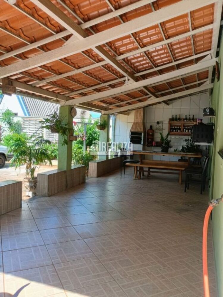 Casa, 4 quartos, 176 m² - Foto 2
