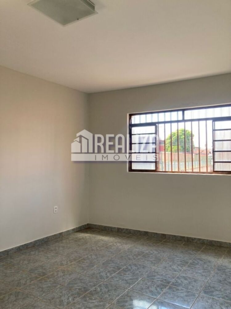 Casa, 4 quartos, 200 m² - Foto 2