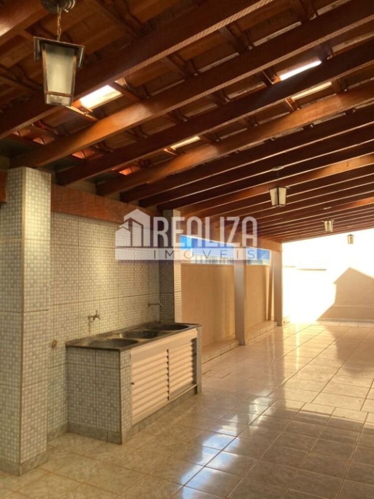 Casa, 4 quartos, 200 m² - Foto 6