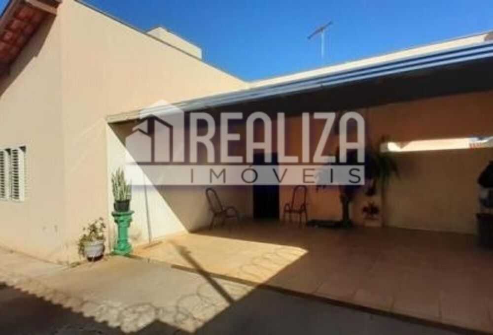 Casa, 3 quartos, 180 m² - Foto 1