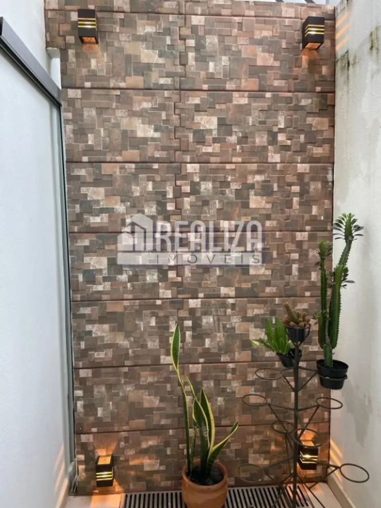 Casa, 3 quartos, 250 m² - Foto 1