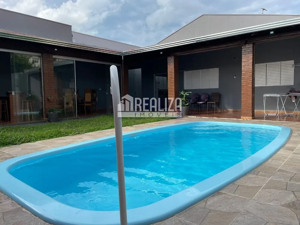 Casa, 3 quartos, 250 m² - Foto 12