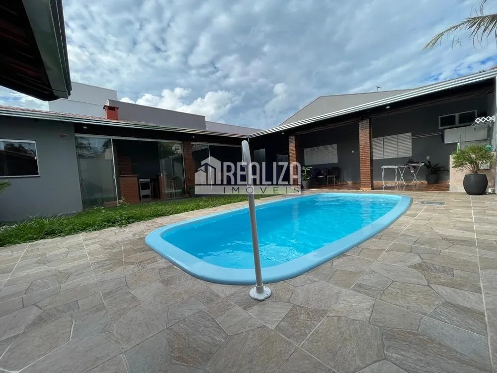 Casa, 3 quartos, 250 m² - Foto 11