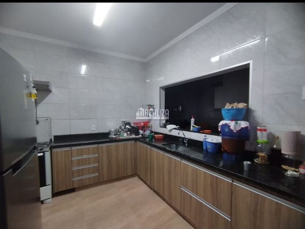 Casa, 3 quartos, 168 m² - Foto 1