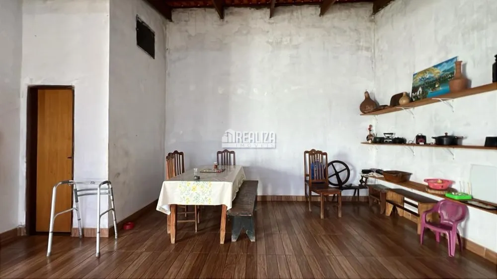 Casa, 4 quartos, 211 m² - Foto 4