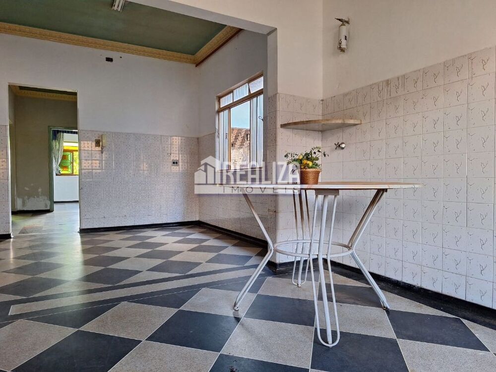 Casa, 4 quartos, 150 m² - Foto 1