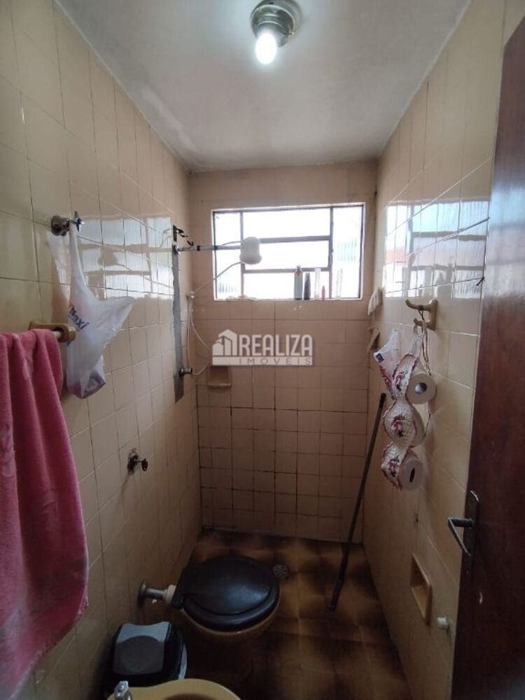 Casa à venda com 3 quartos, 157m² - Foto 7