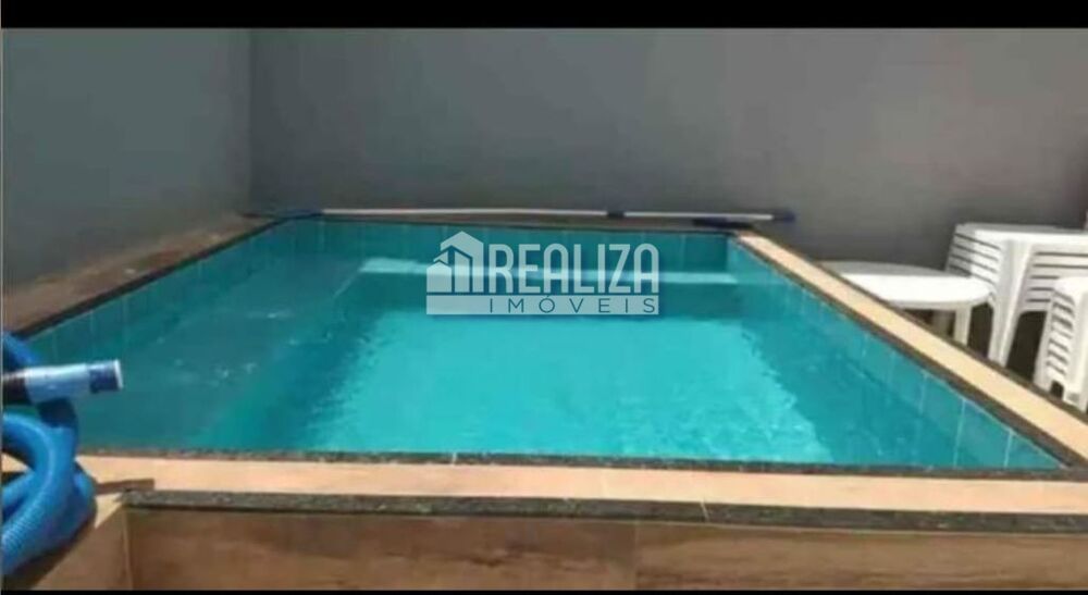 Casa, 3 quartos, 96 m² - Foto 2