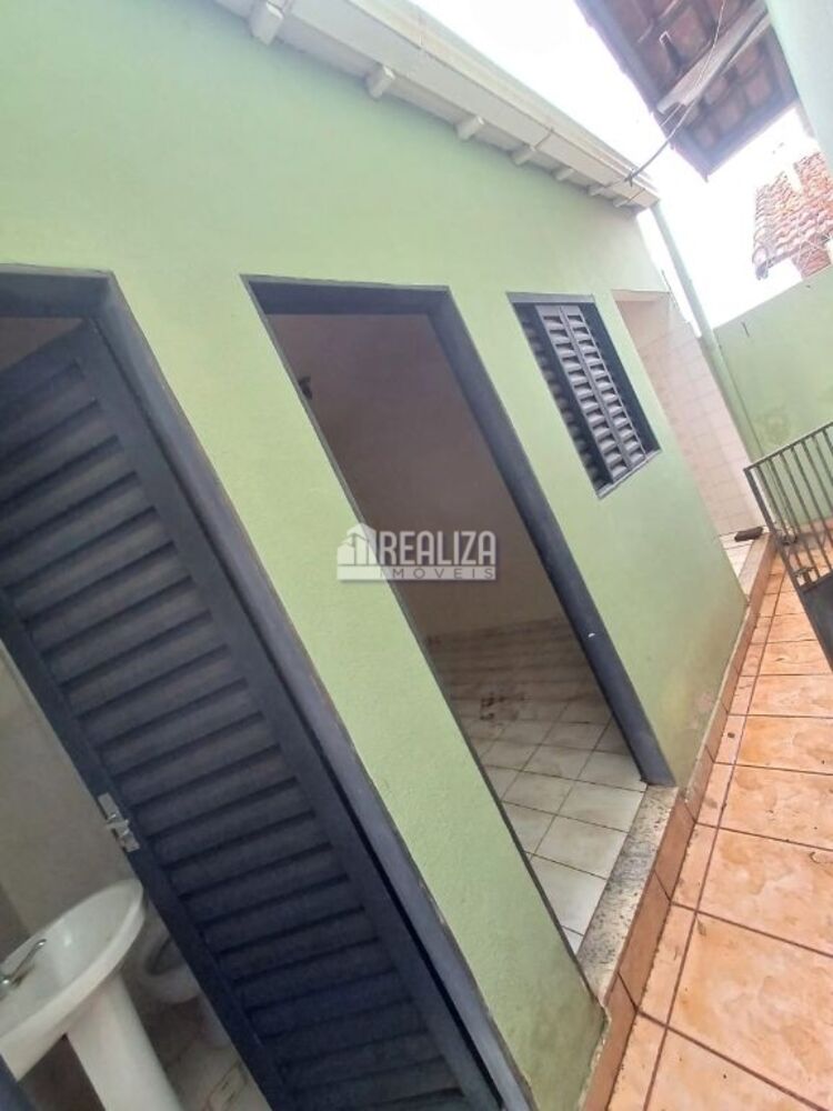 Casa à venda com 4 quartos, 141m² - Foto 7