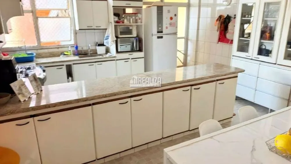 Apartamento, 3 quartos, 240 m² - Foto 4