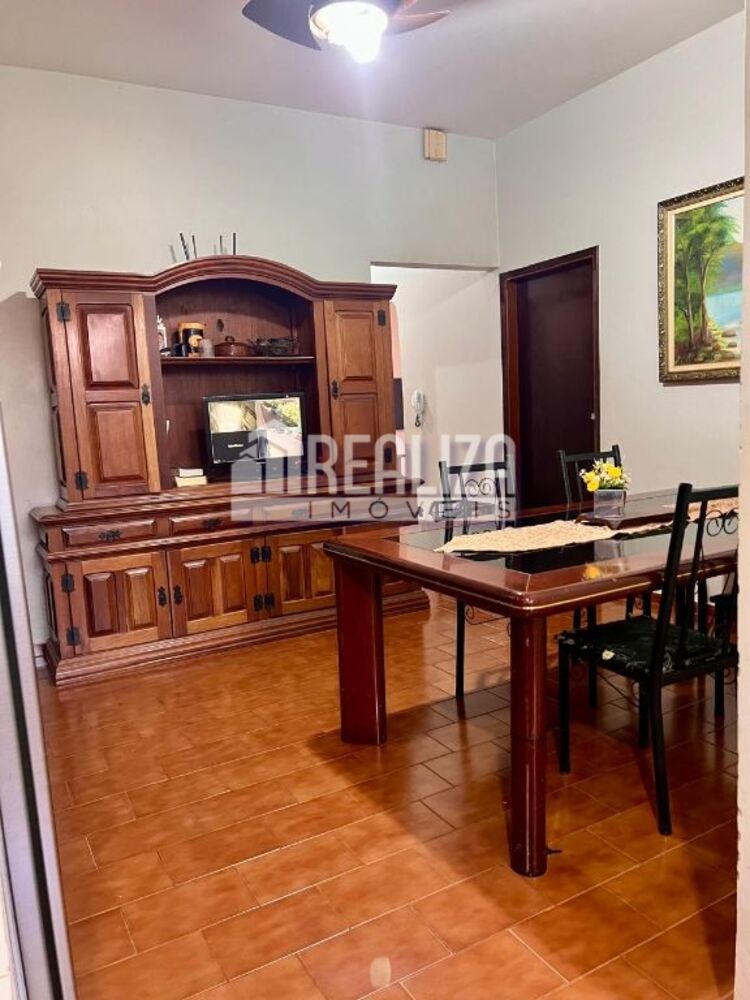 Casa, 3 quartos, 169 m² - Foto 1
