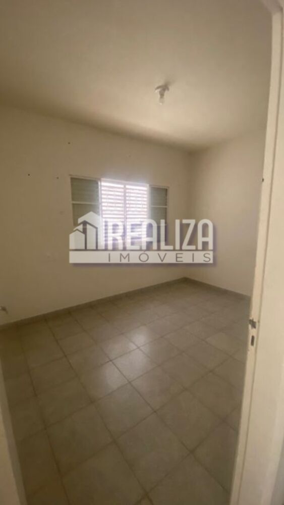 Casa à venda com 3 quartos, 150m² - Foto 11