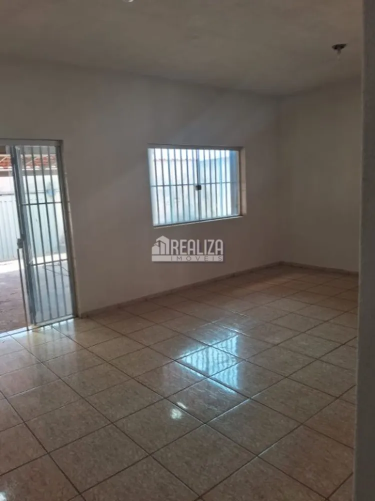 Casa, 2 quartos, 200 m² - Foto 3