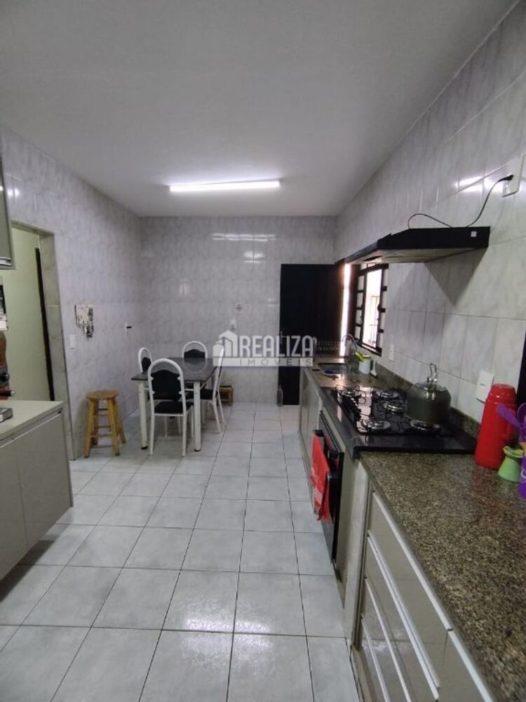 Sobrado à venda com 5 quartos, 159m² - Foto 4